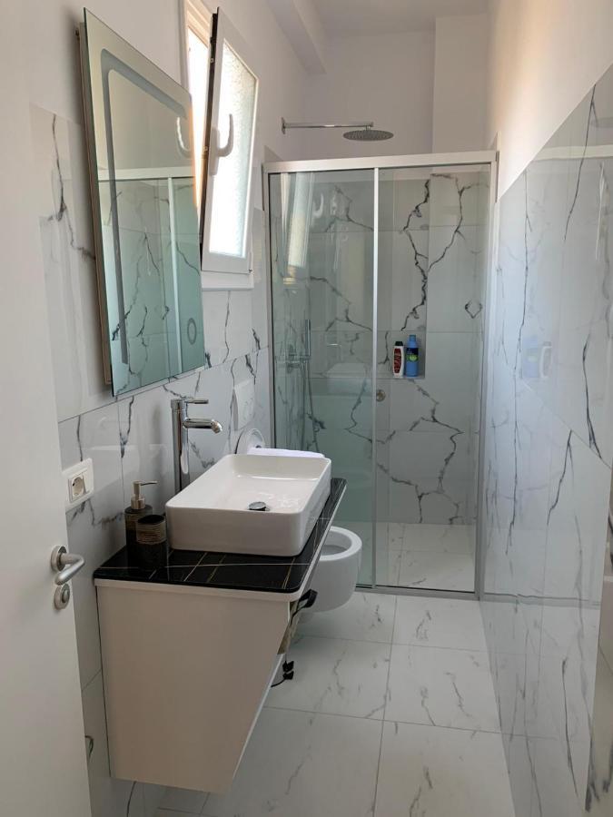 Nikaj Premium Apartments Vlorë Exterior foto